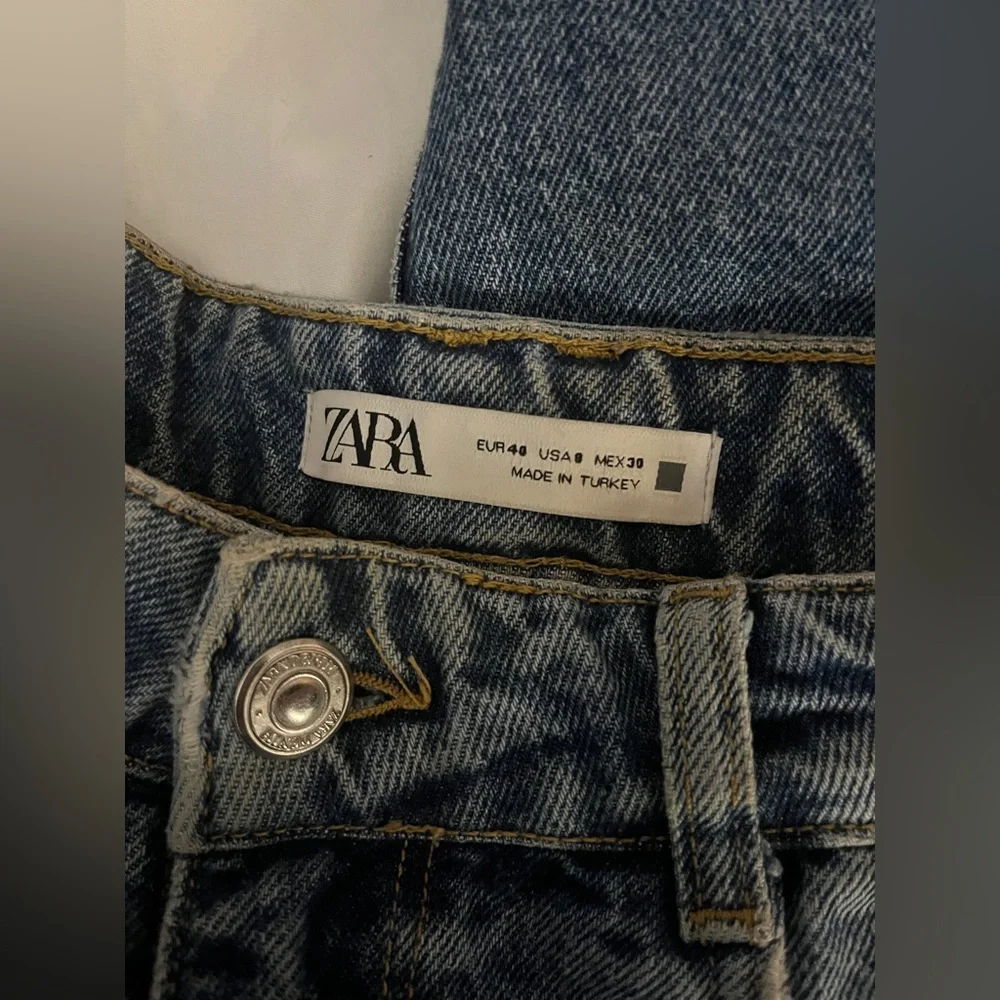 ZARA Jeans - High Rise - Ripped - Picture 4 of 4